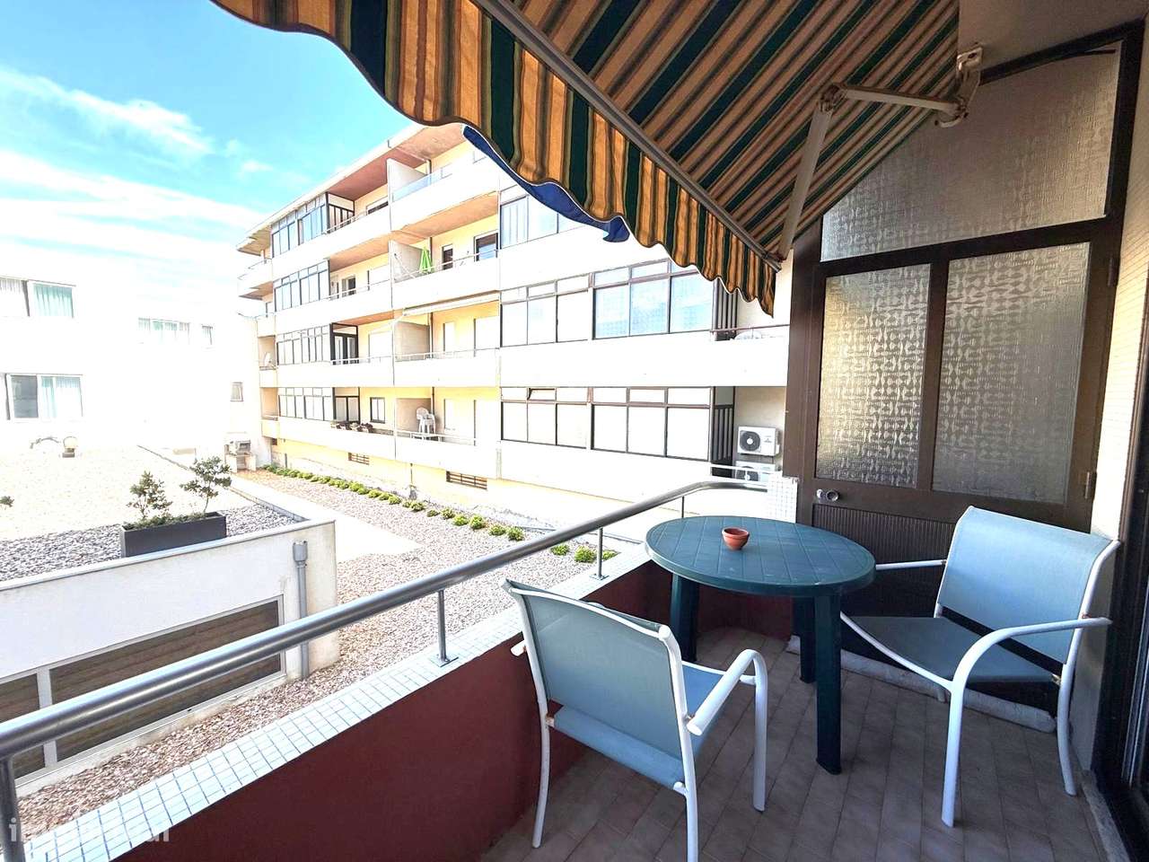 Apartamento de tipologia T3 localizado na zona da Praia do Furadouro-33