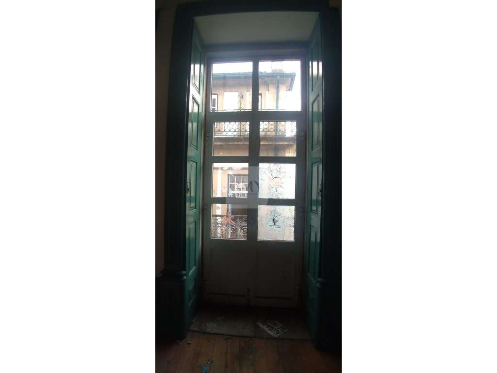 Imóvel Comercial e Habitacional no Centro Histórico de Vila Real - Grande imagem: 5/22