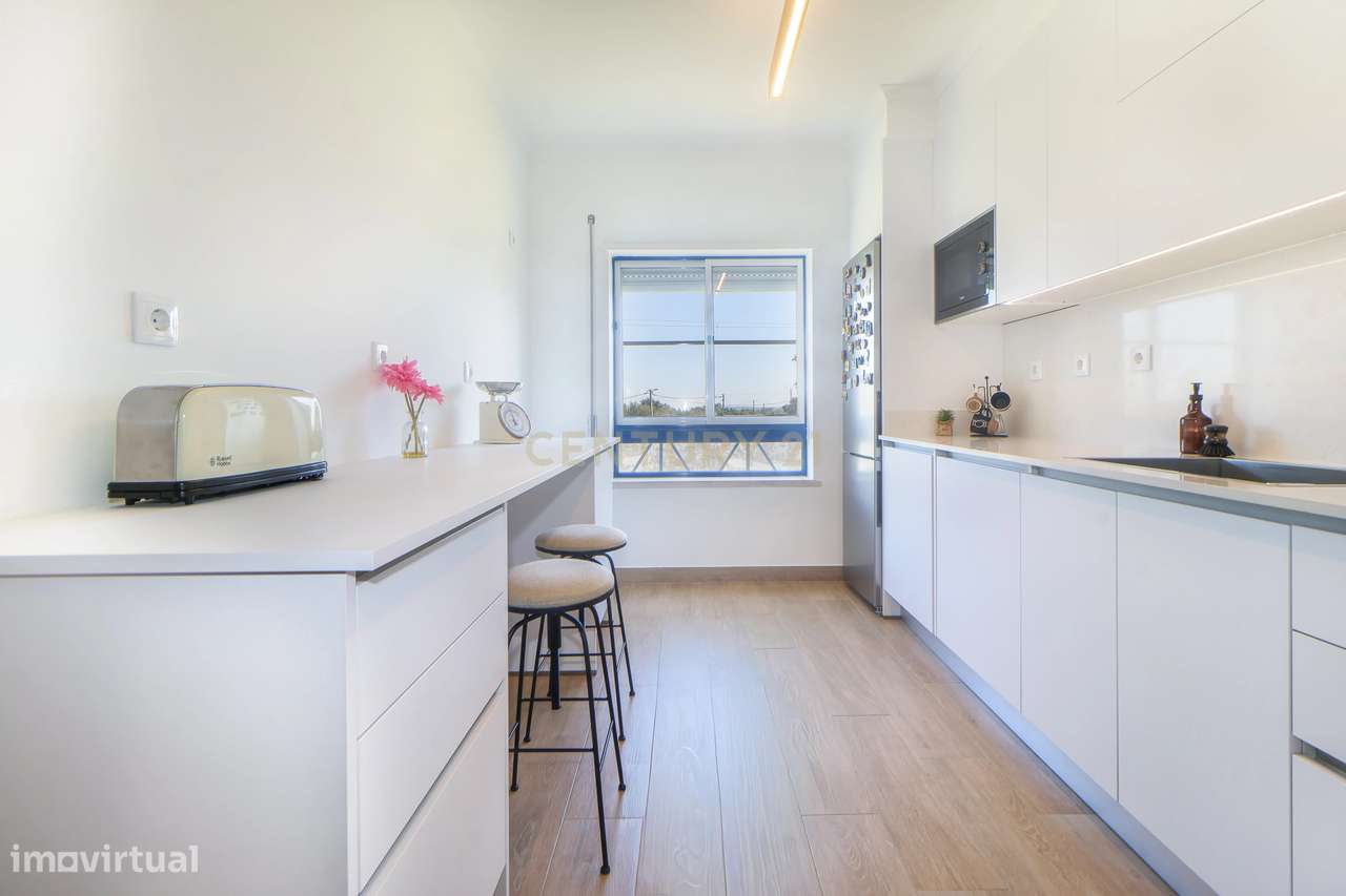 T3 Remodelado em 2024 | Pronto a Habitar | Vendas Novas-11