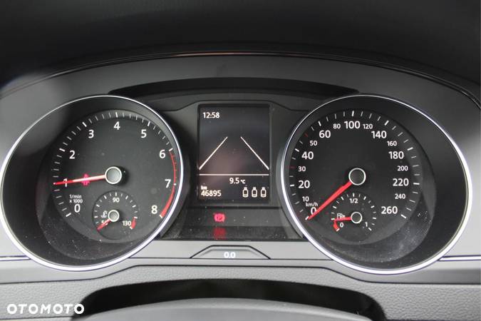 Volkswagen Passat 1.5 TSI EVO Essence - 13