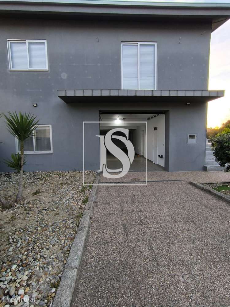 Moradia Isolada T3 em Vilar de Andorinho - Grande imagem: 5/54