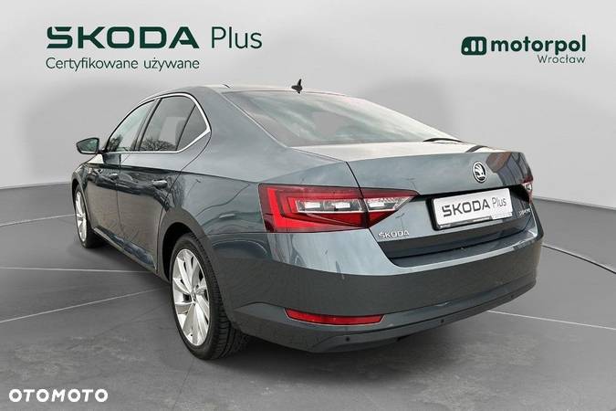 Skoda Superb 2.0 TDI Style DSG - 2