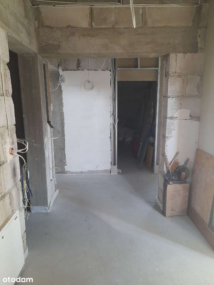 Dom wolnostojący z działką, w trakcie wykańczania,-13