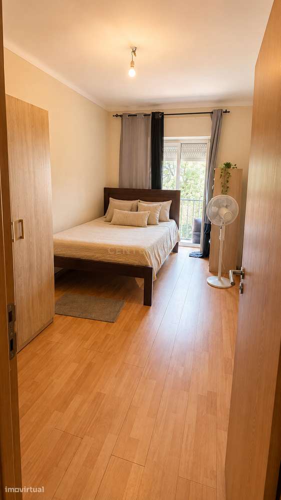 Prédio no Centro Histórico de Setúbal, Loja e 2 Habitações-5