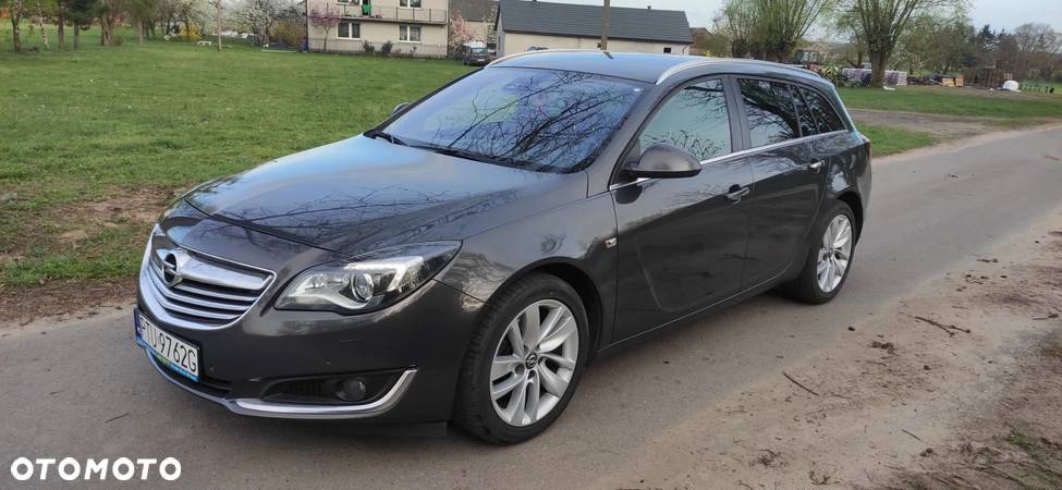 Opel Insignia - 12