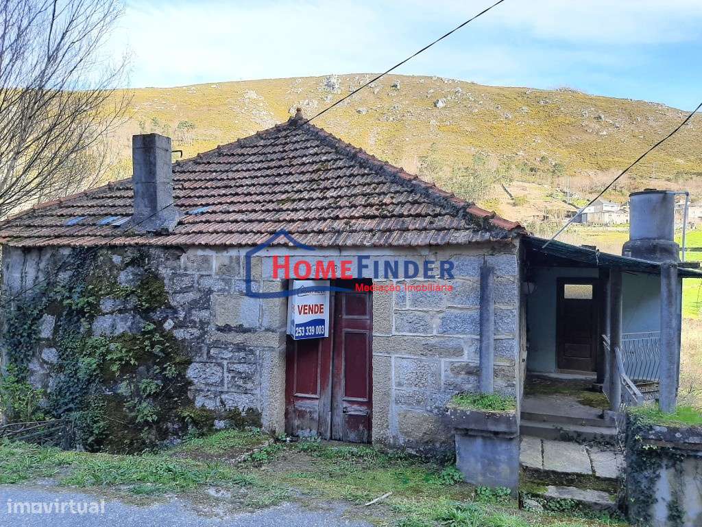Moradia para Restauro - Fiães, Melgaço - Grande imagem: 1/51