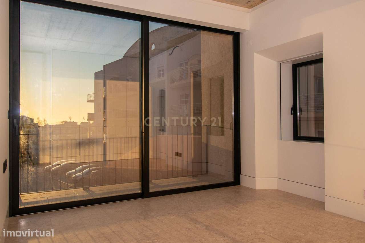 MORADIA T3 NO CORAÇÃO DE MAFRA – ESPAÇO, LUZ E SOFISTICAÇÃO-33