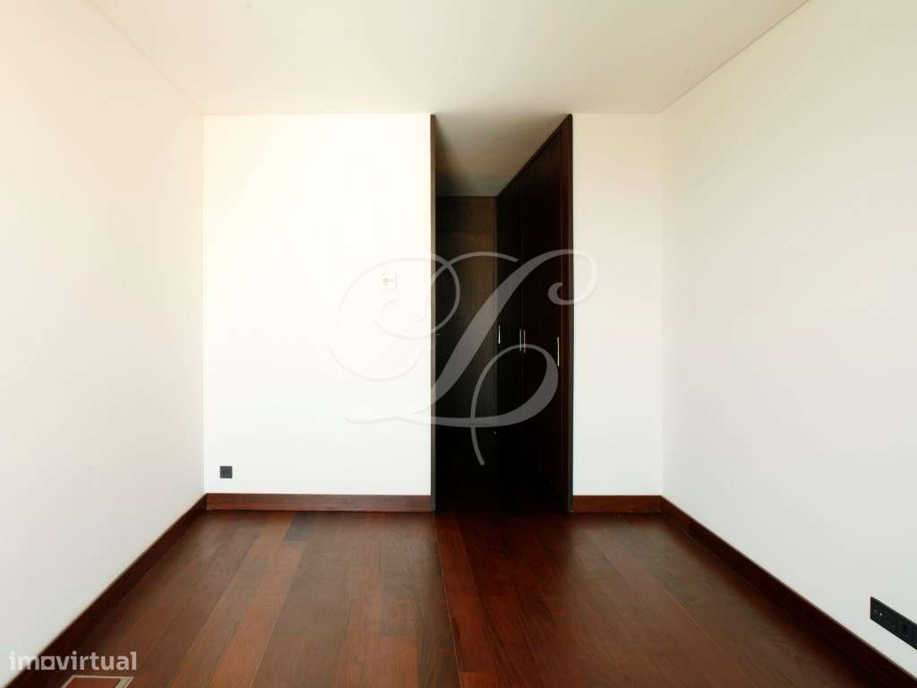 Apartamento T4 c/ Vista para o Rio Tejo | Empreendimento Sky Restelo-15
