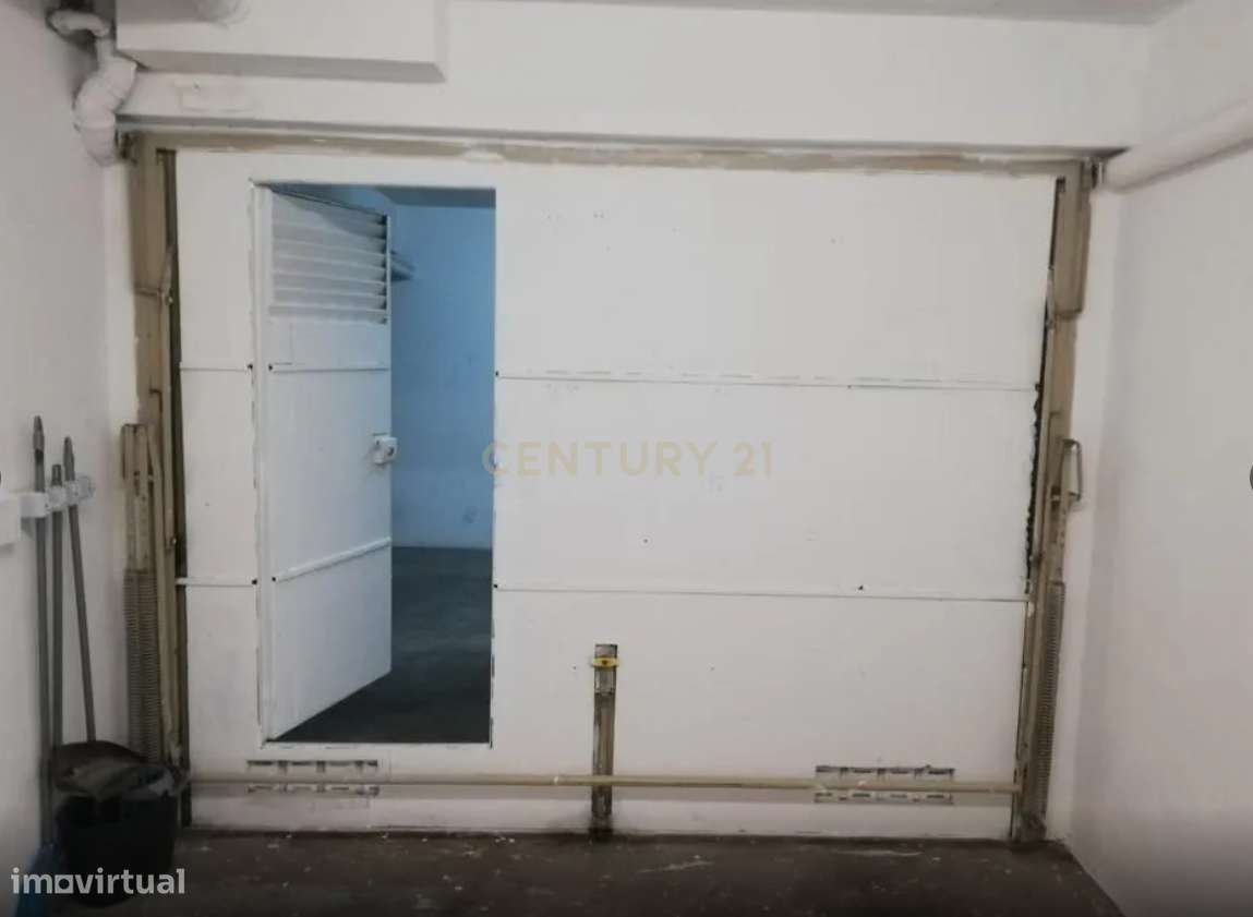 Garagem Box, com 19.41 m2 de area, Bairro Afonso Costa - Grande imagem: 4/10