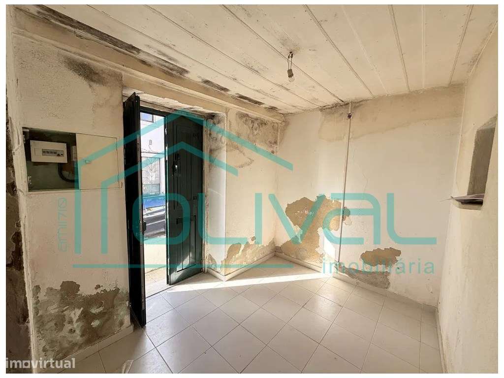 Moradia em Odivelas-7