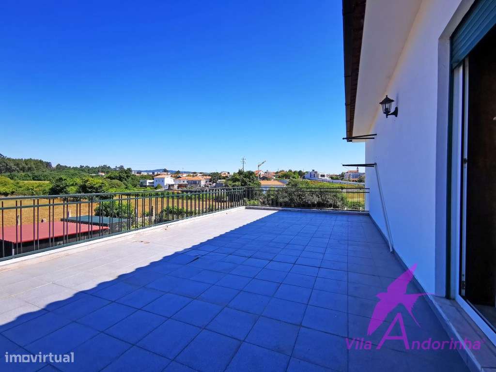 Moradia T4 independente com amplo jardim, garagem e cave - Santa Ma...-27