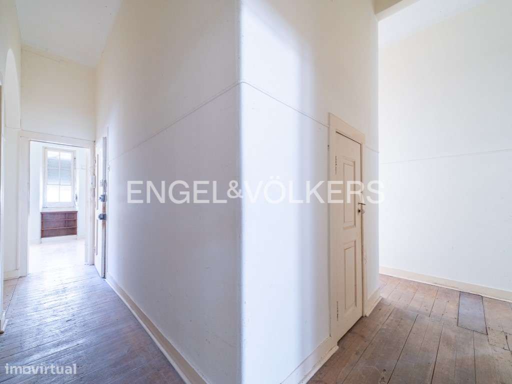 Apartamento por Remodelar com jardim na Graça-6