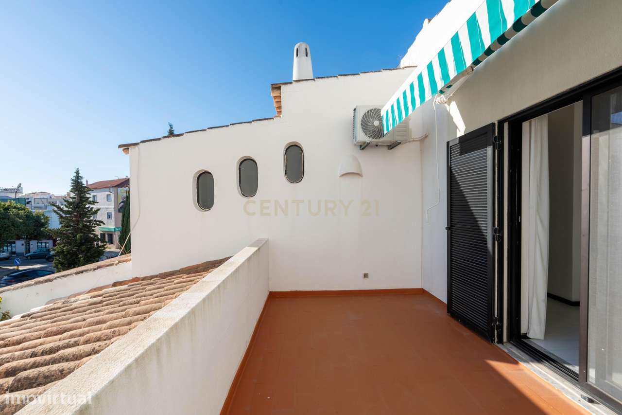 Oportunidade Rara: Moradia com Piscina e 3097m² de Terreno em Almancil-24