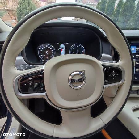 Volvo V90 D4 Geartronic Momentum - 26