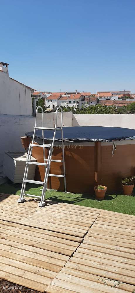 Oportunidade no coração do Alentejo! Moradia térrea T4 em Safara! Uma-47