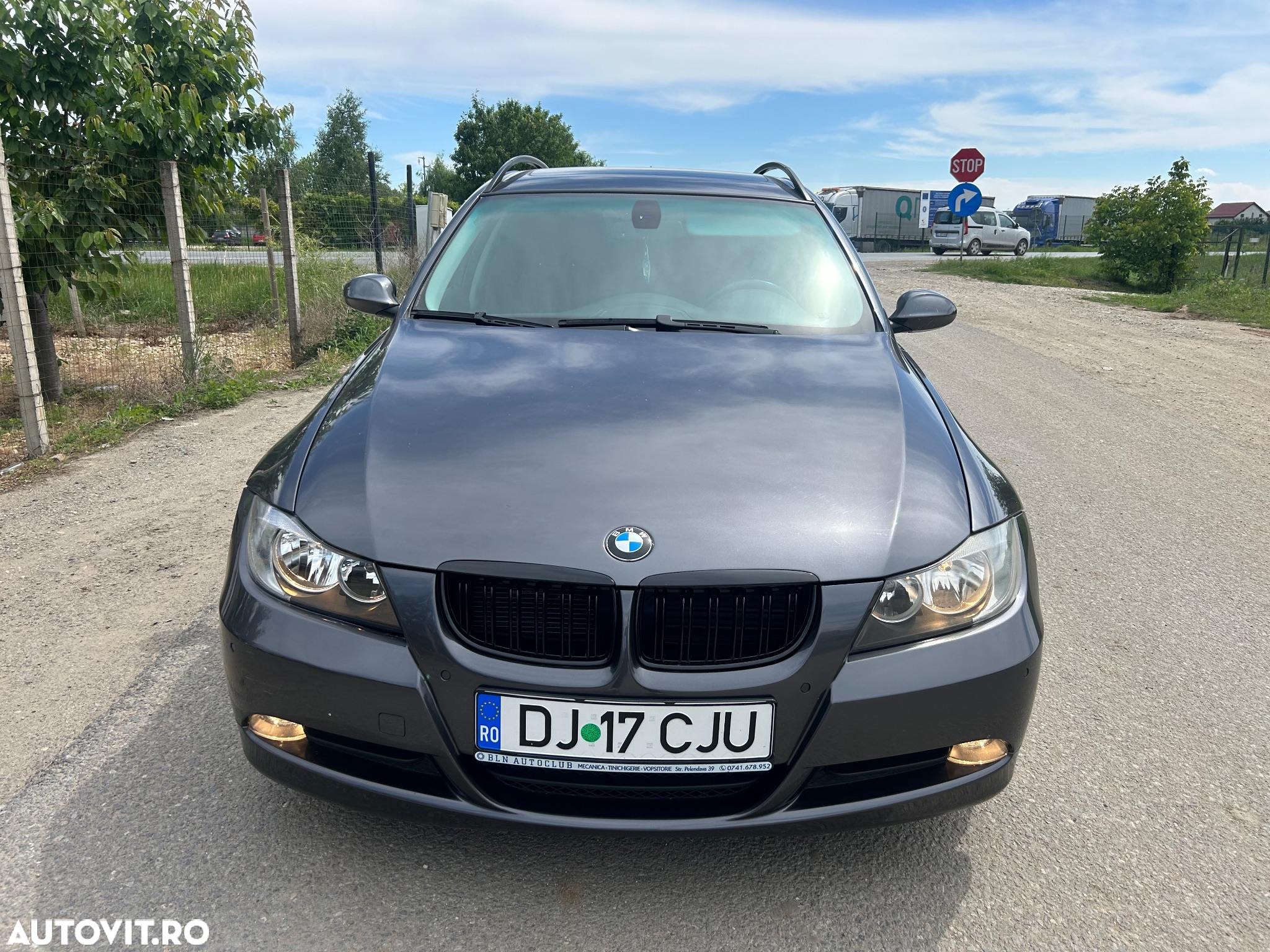 BMW Seria 3 318d Touring - 6