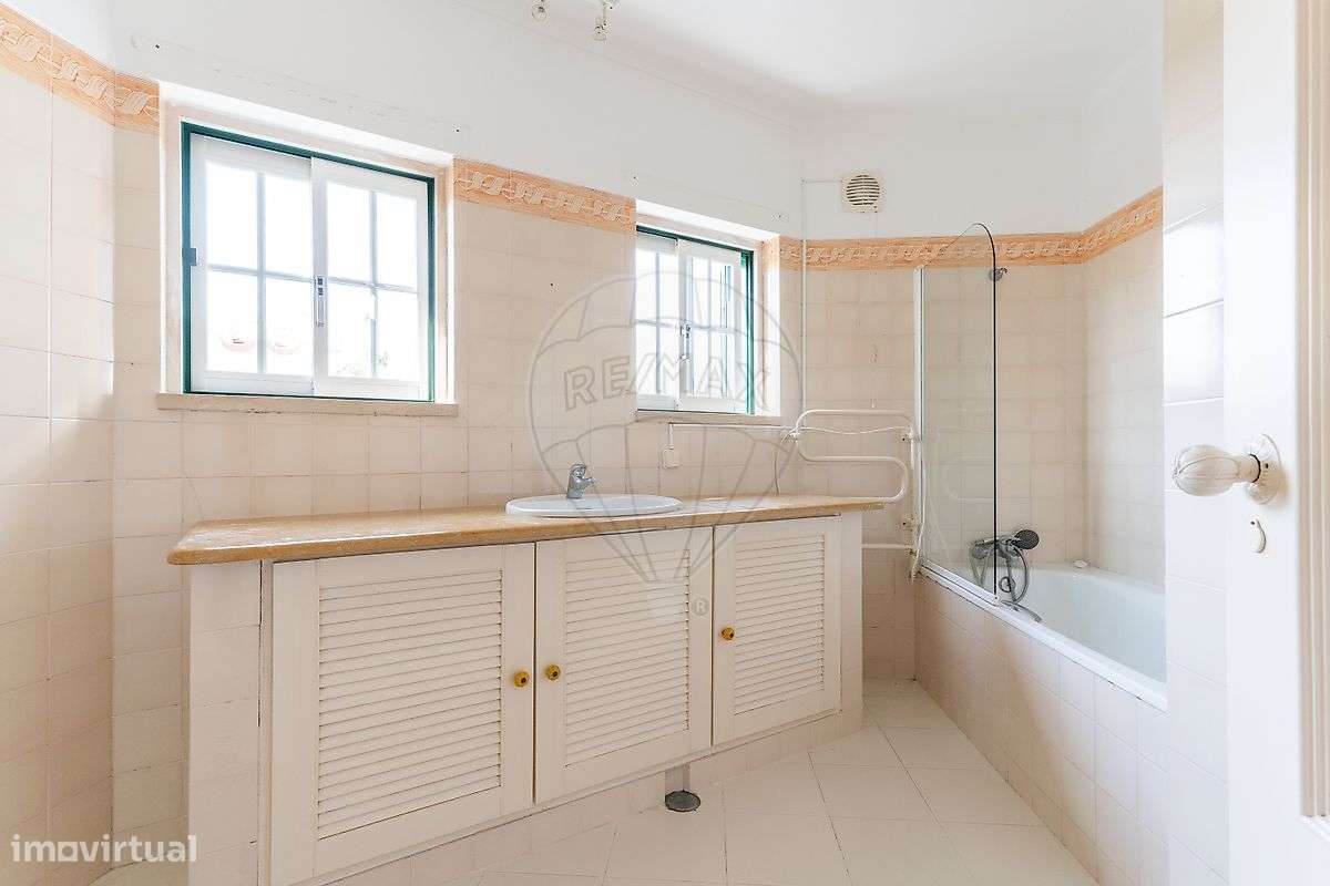 Moradia T4 para venda-7