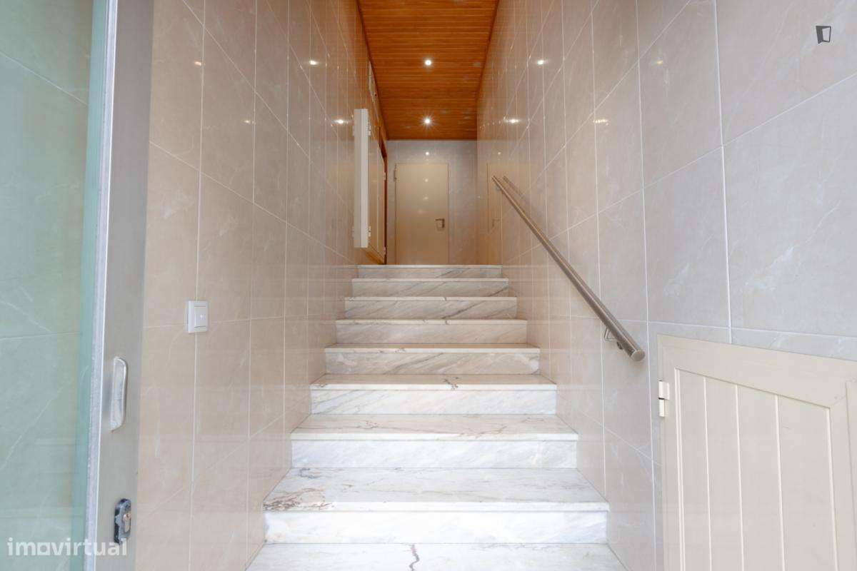 Apartamento com 2 quartos - localizado em Espinho - Grande imagem: 3/10