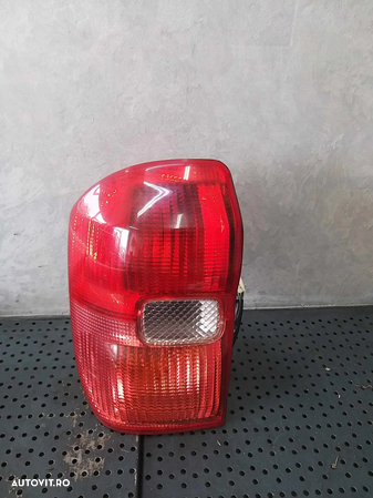 Stop tripla lampa stanga toyota rav 4 a2 e139800 - 1