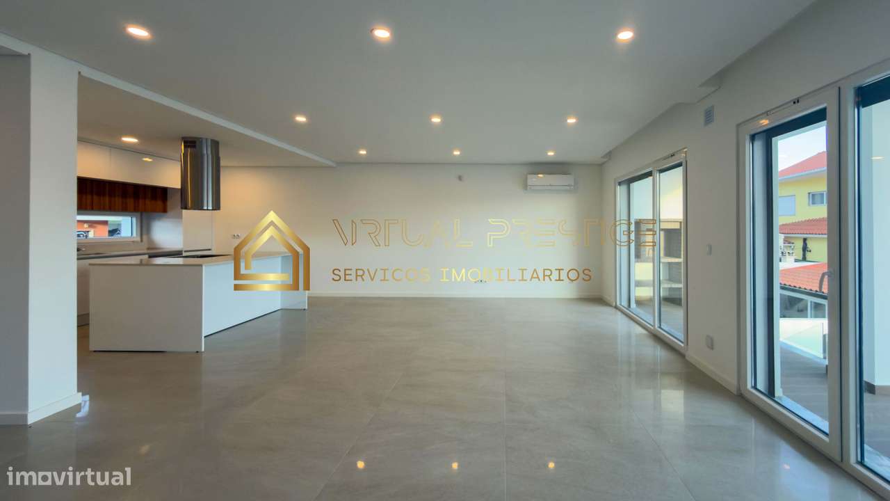 Moradia T4+1 nova de gaveto com piscina e garagem em Palhais + cave...-6