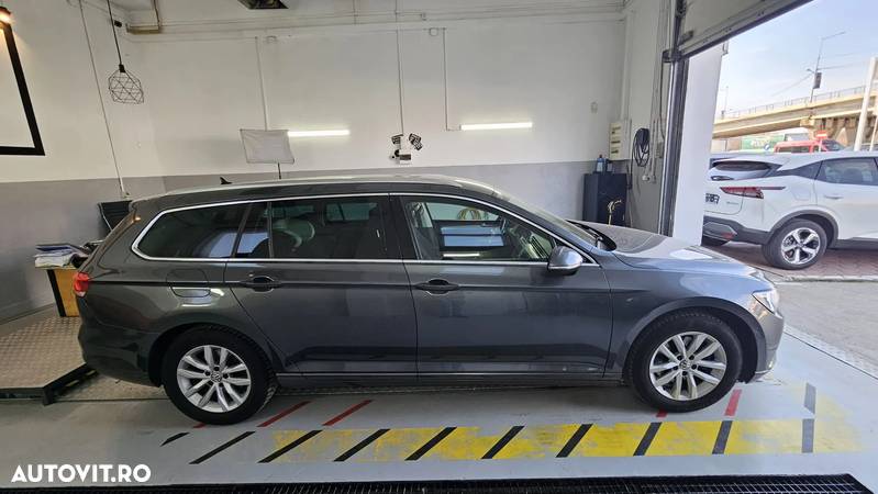 Volkswagen Passat Variant 1.6 TDI (BlueMotion Technology) DSG Comfortline - 7