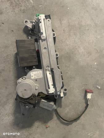 MECHANIZM KLAPY ELEKTRYCZNEJ CITROEN C5 III X7 KOMBI 9687913180 - 2