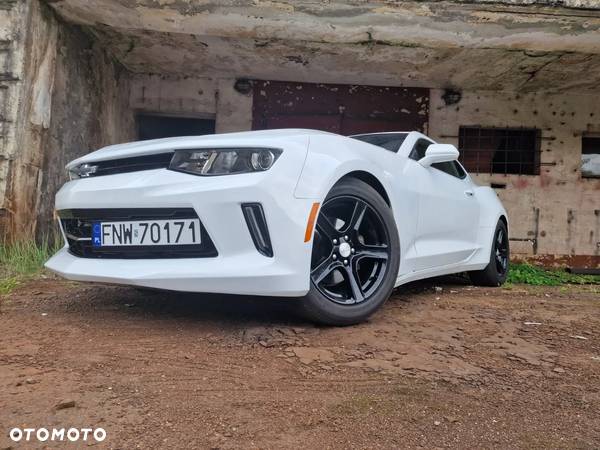 Chevrolet Camaro Coupe 2.0 - 16