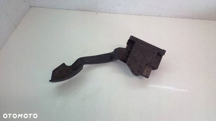 Potencjometr gazu Fiat GrandePunto 1,3JTD 55702020 - 1