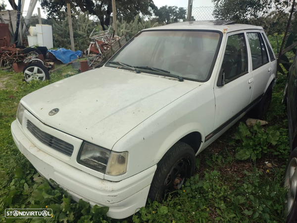 Opel Corsa A Para Peças - 2