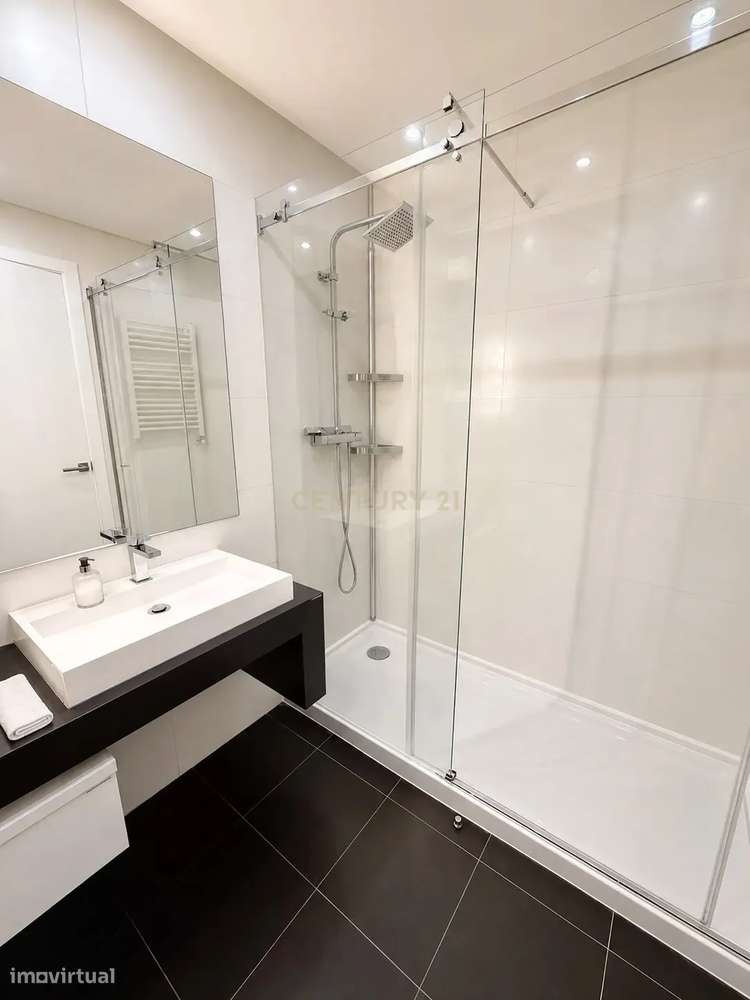 Apartamento T3 moderno e luminoso a 15 minutos da praia | Parede (Casc-15