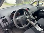 Toyota Auris - 19
