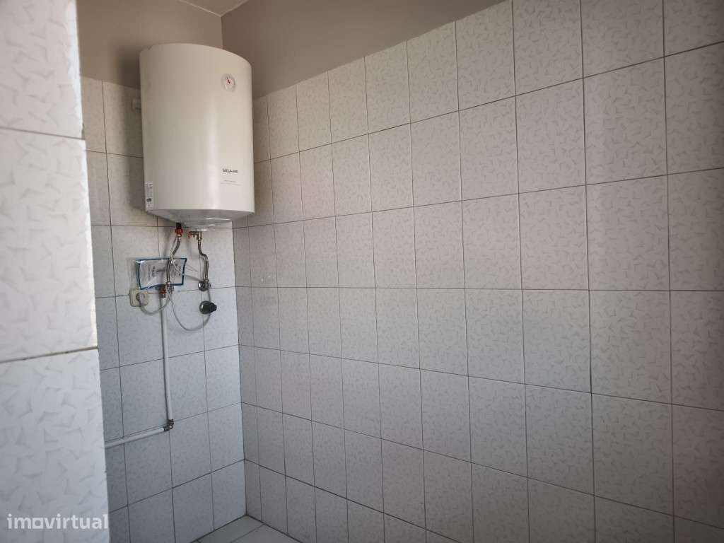 Apartamento T2 em Darque para arrendar - Grande imagem: 4/16