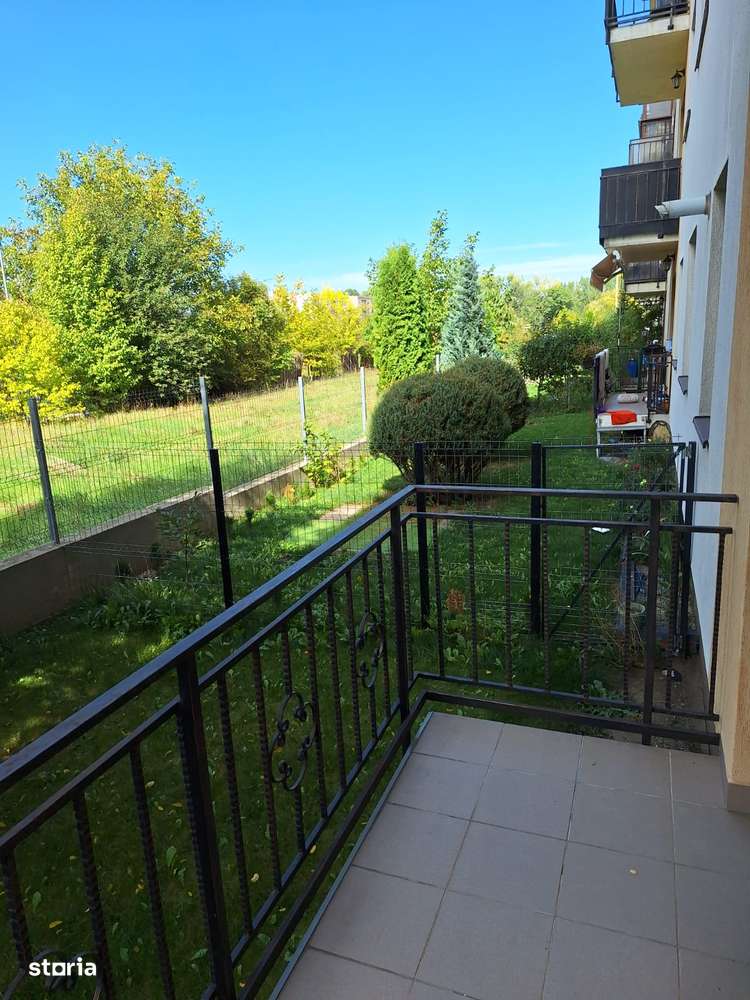 Garsoniera spatioasa cu grădină și balcon, bloc 2013-2
