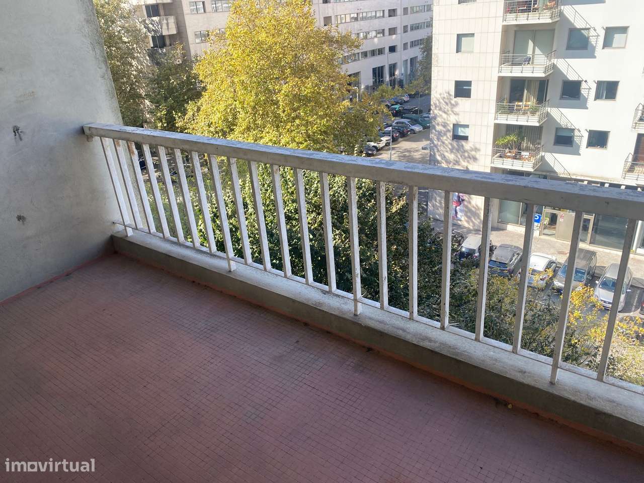 T5 + 1 Aviz para Venda - Grande imagem: 2/27