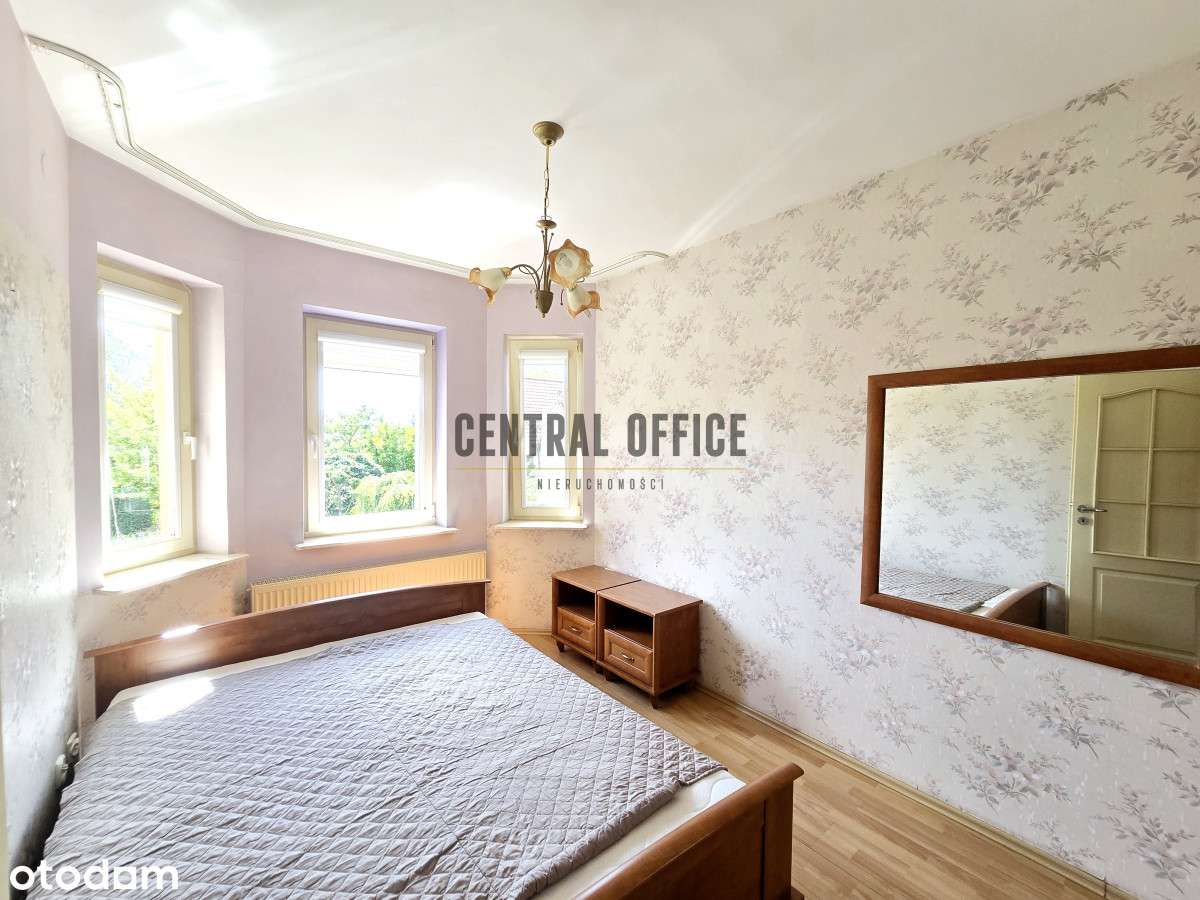 Piękny dom z możliwością podzielenia na 2- Słocina-18