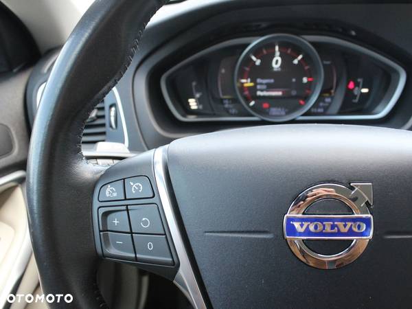 Volvo V40 - 11