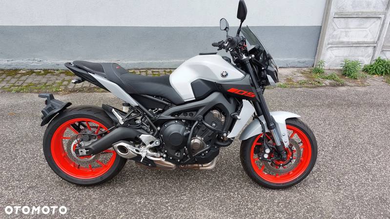 Yamaha MT - 3