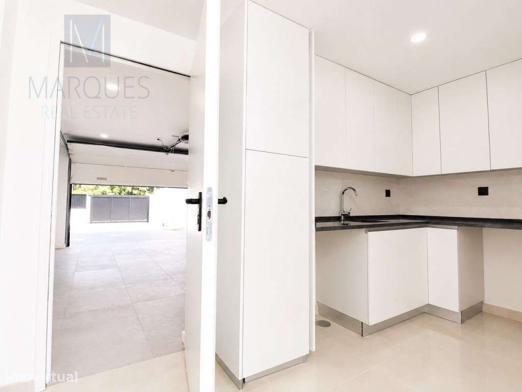 Moradia Isolada T4 com 3 Suites, Jardim e Piscina na Verdizela-15