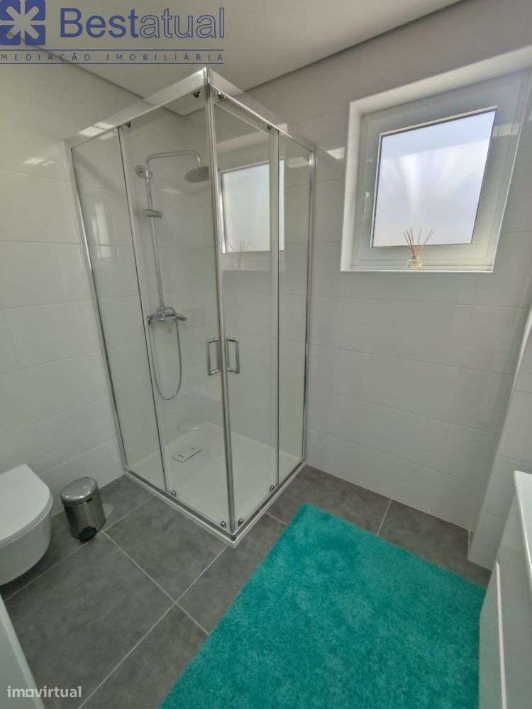 Moradia T 3 -4 frentes- de Luxo c/Piscina - Sande São Lourenço-52