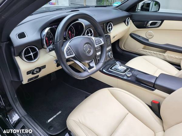 Mercedes-Benz SLC 300 9G-TRONIC - 19