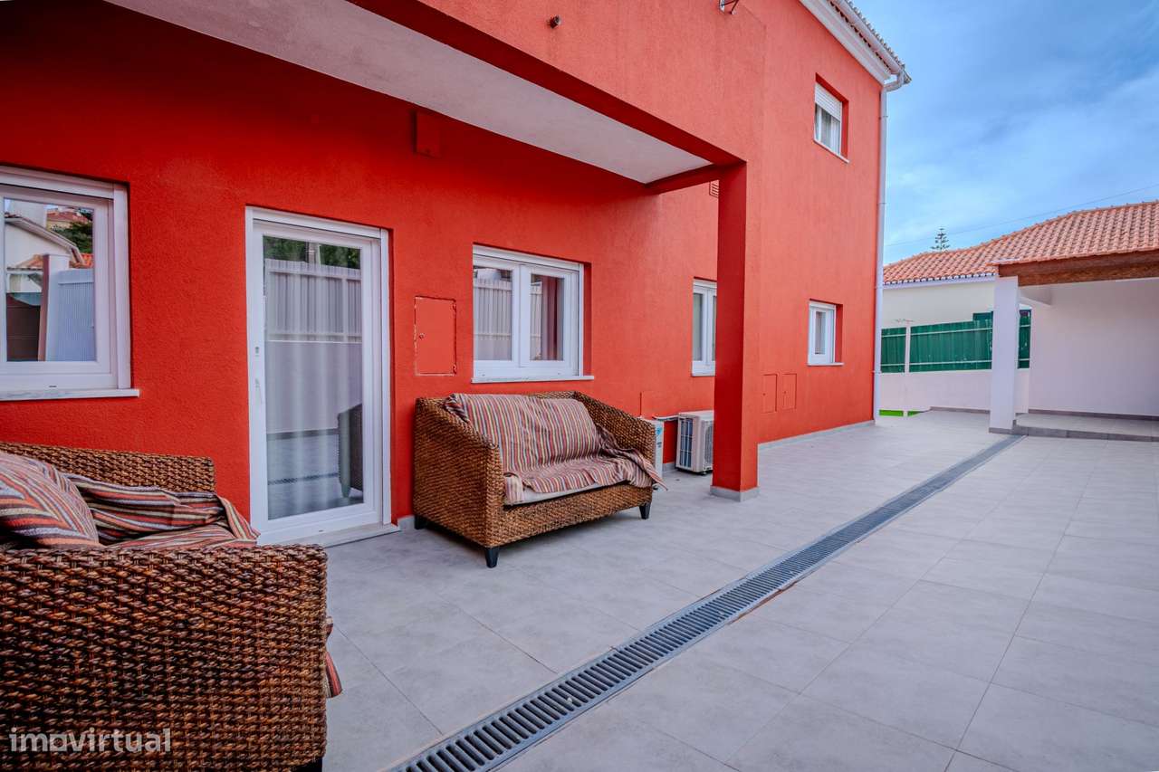 APARTAMENTO T2 remodelado impecável com terraço!-6