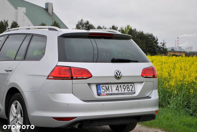 Volkswagen Golf 1.6 TDI DPF BlueMotion Technology Comfortline - 26
