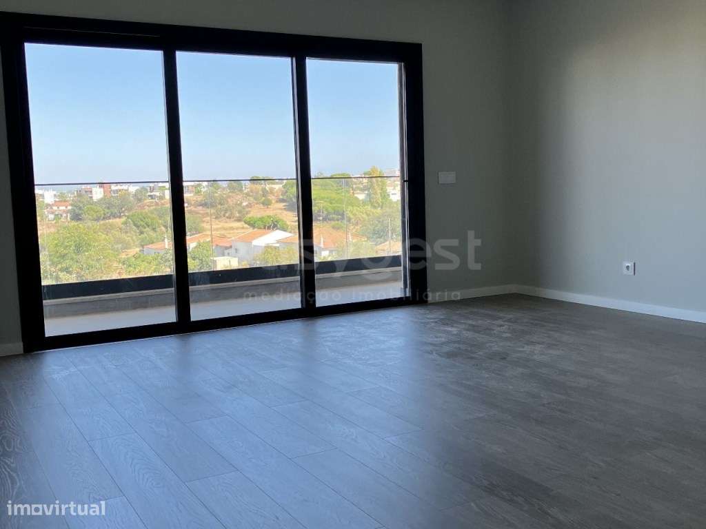 Viva num T2 em Conforto e a Elegância - Montenegro, Faro - Grande imagem: 4/31