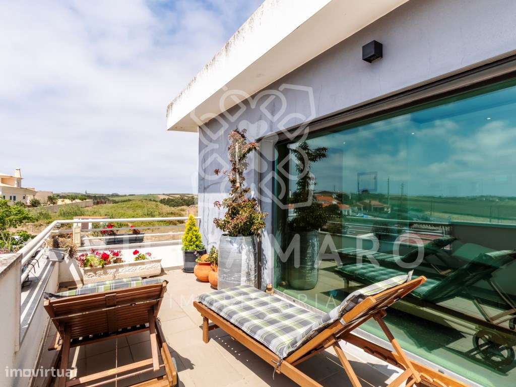 Apartamento T4 Duplex | Condomínio Fechado | São Pedro da Cadeira-33