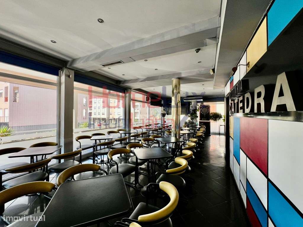 Loja ampla com Cafetaria em Águas Santas - Grande imagem: 5/22