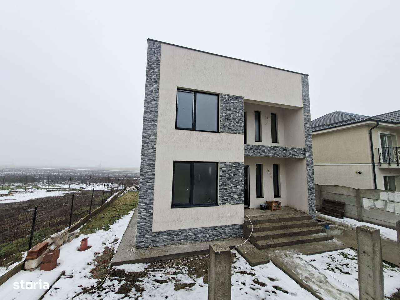 Casa Parter + 1 etaj/ 5 camere/Comuna Berceni/COMISION 0%-0