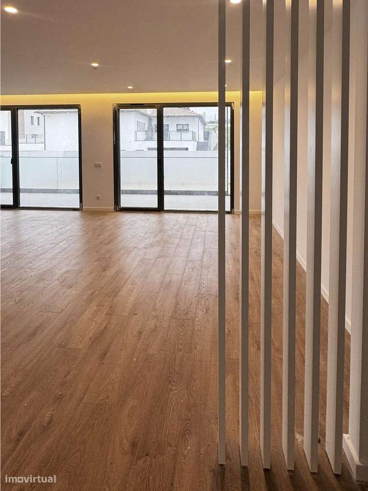 T3 Novo - Leiria - 300m2 Jardim-4