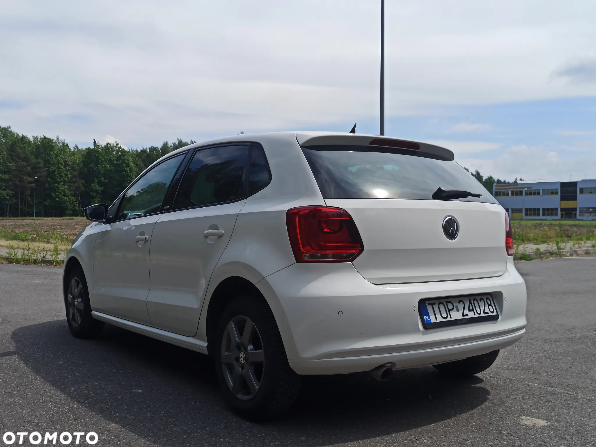 Volkswagen Polo 1.4 16V Trendline - 29
