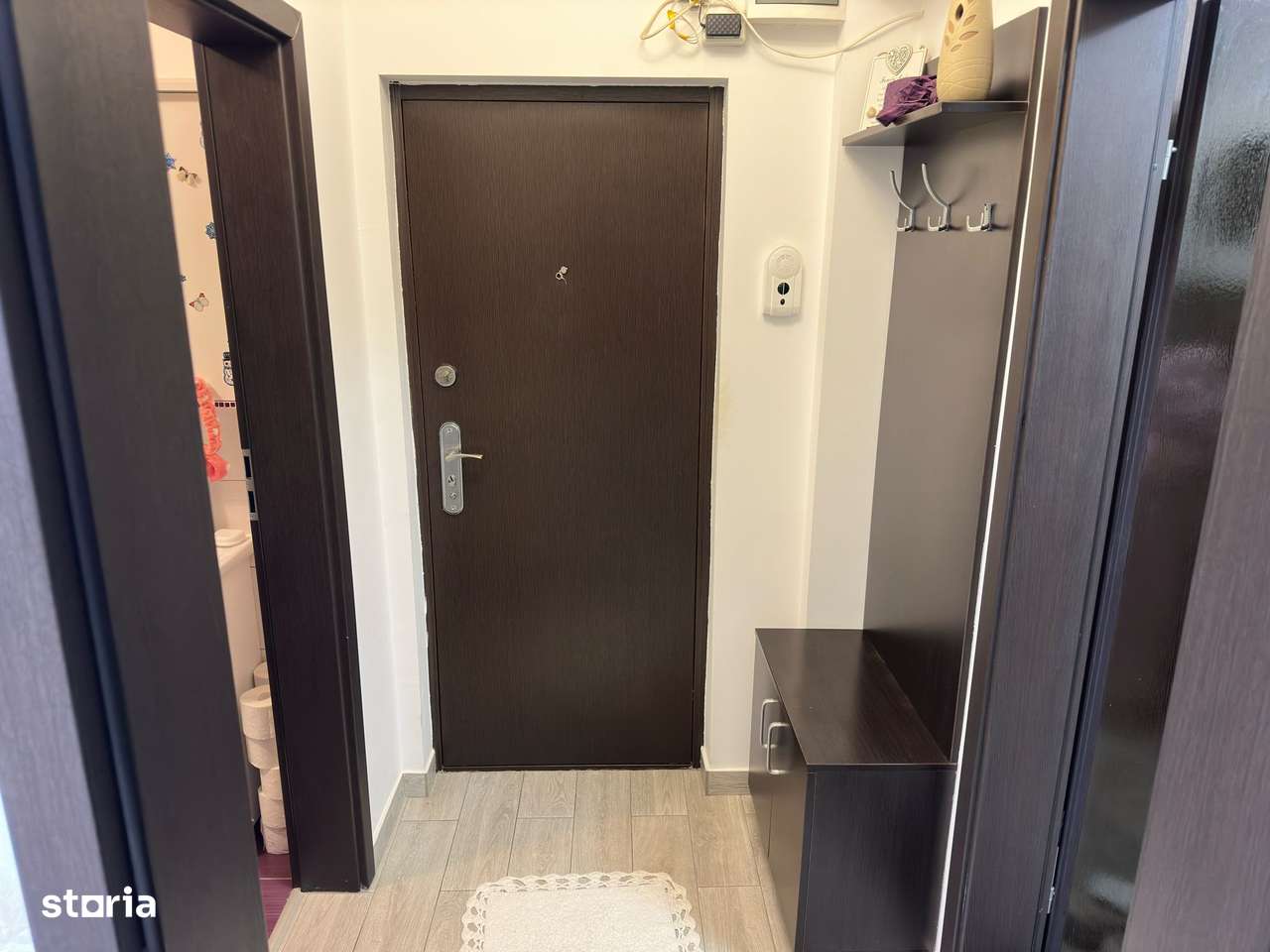 Garsoniera - Loc De Parcare - Ozana - Metrou 1 Decembrie La 10 Min. - Imagine principală: 4/7