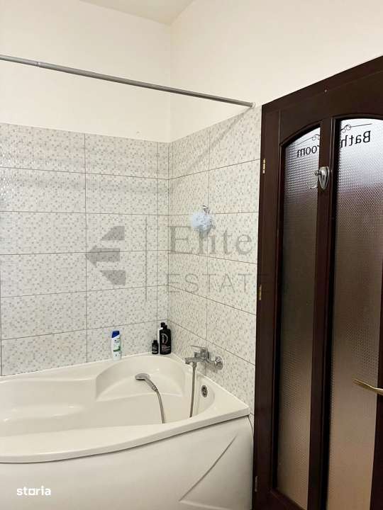 Apartament central cu 3 camere de vanzare in Oradea-11